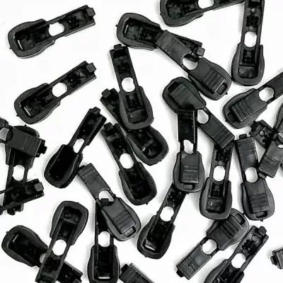 накінечник пластиковий-крокодил чорний  