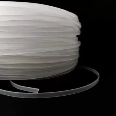 Кісточка корсетна пластикова 6 мм, боб 150 м