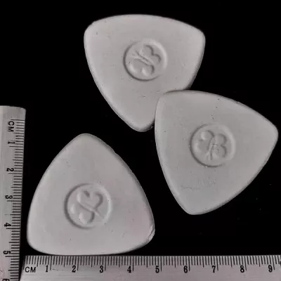 мел известковы тонкий треугольный,белый , упак 45 штук