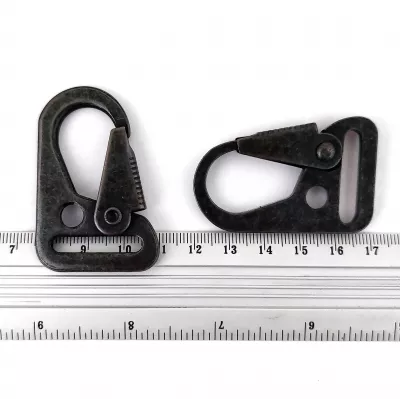 Карабин кобра метал. 25 мм, черный