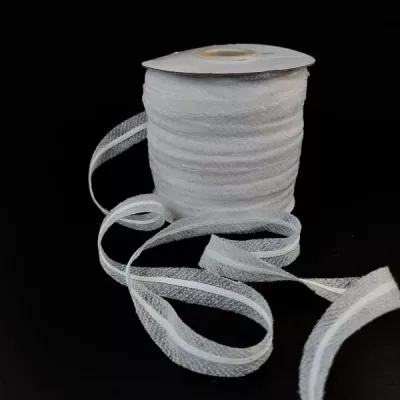 Кромка флізелінова з лізуючою стрічкою, біла