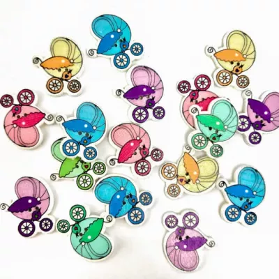 Деревянный декор-коляска 25х30 