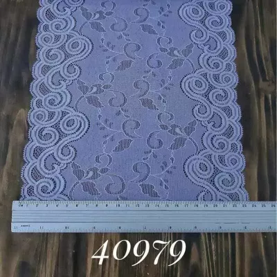 Кружево французское, сирень 24 см