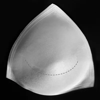 Чашка трикутна біла розмірна