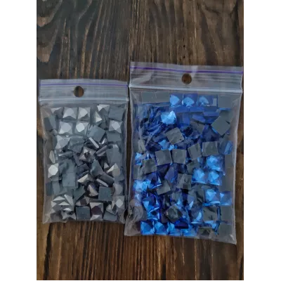 стрази клейові квадр сині 8х8 мм, уп 100 шт