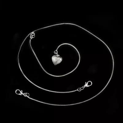 Орнамент ланцюжок з кулоном.