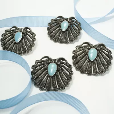 Прикраса накладки в східному стилі