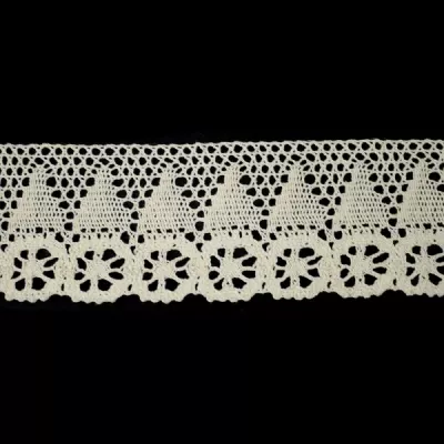 Кружево Кроше арт 115 натуральный,шир. 8 см. в боб. 9 м