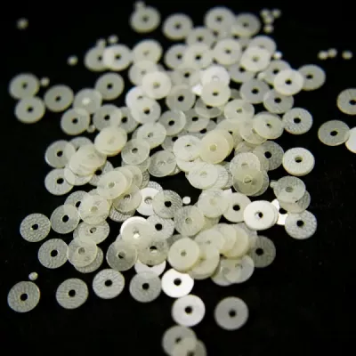 Паєтка кругла, ваніль, 4 мм