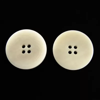 Пуговица бежевая, 22 мм
