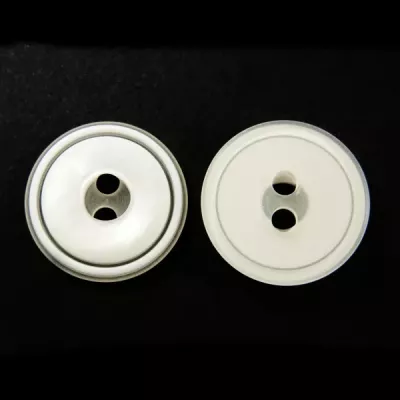 Гудзик молочний, 20 мм